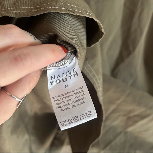 Native‎ Youth Evelyn Embroidered Boyfriend Shirt Button Up Army Green NWT Size M - Picture 7 of 7